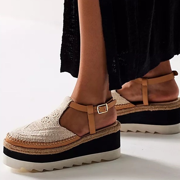 Free People Shoes - Morning In Mykonos Espadrill in Vachetta Multi